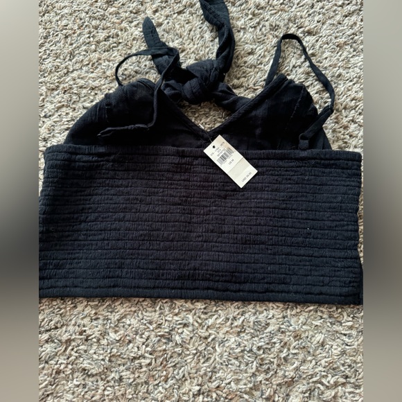 Aerie Black Tie-Front Crop Top - Picture 3 of 3